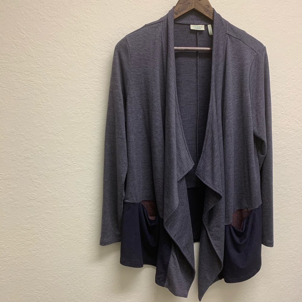 LOGO by Lori Golstein cardigan in great condition